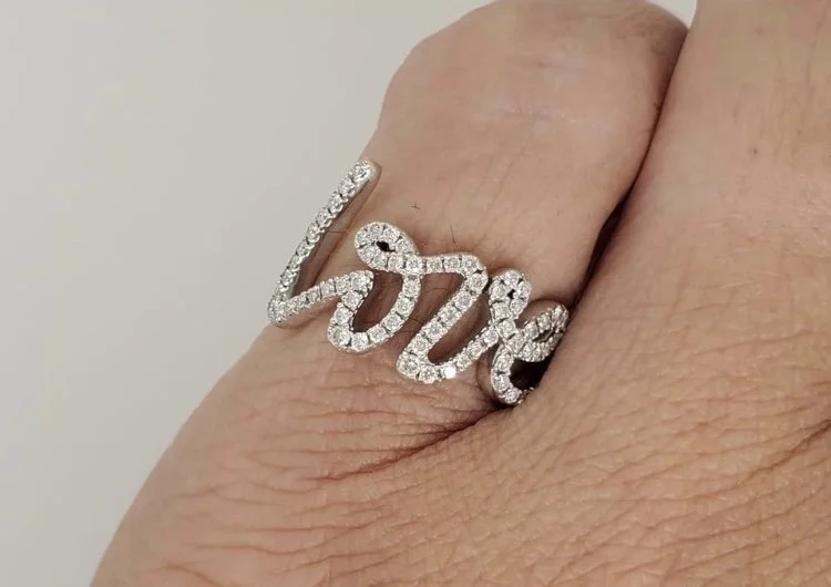 【Tiffany & Co】Paloma's Graffiti Loveリング Paloma's Graffiti Love Ring in White Gold with Diamonds